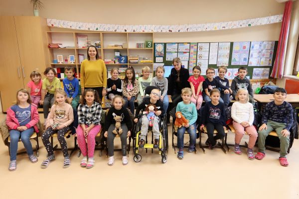 Klassenfoto_2b_2020_kompr. VS Pinkafeld Klassenfoto 2b